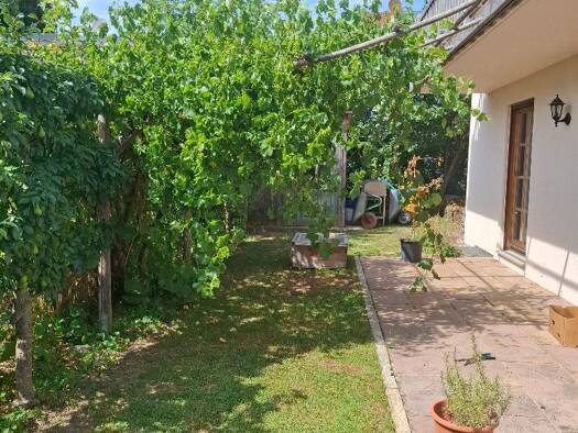Einfamilienhaus zur Miete 2.200 € 6,5 Zimmer 163 m² 640 m² Grundstück frei ab 01.10.2026 Pfaffing Obing 83119