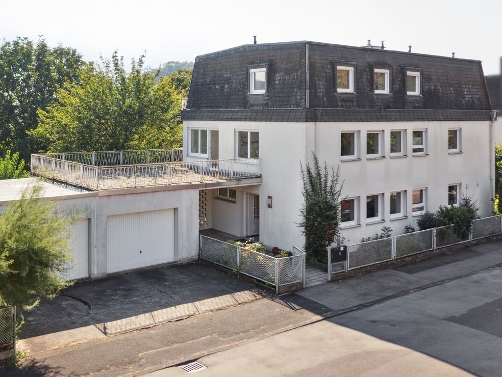 Mehrfamilienhaus zum Kauf 568.000 € 9 Zimmer 306,8 m²<br/>Wohnfläche 609 m²<br/>Grundstück Bad Kissingen Bad Kissingen 97688