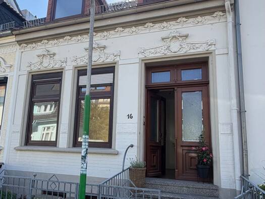 Reihenmittelhaus zum Kauf 439.000 € 5 Zimmer 92 m² 90 m² Grundstück frei ab sofort Falkenberger Straße 16 Findorff-Bürgerweide Bremen 28215