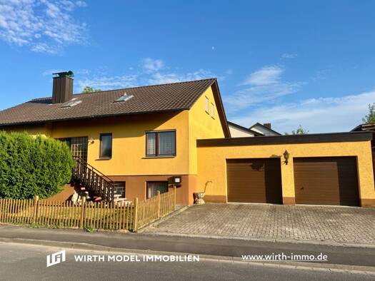 Einfamilienhaus zum Kauf 399.000 € 4 Zimmer 142 m² 827 m² Grundstück Hohestadt Ochsenfurt 97199