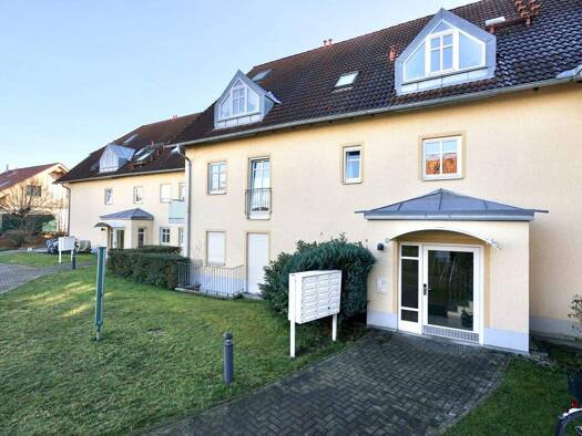 Wohnung zum Kauf 99.000 € 2 Zimmer 62,3 m² Weinböhla 01689