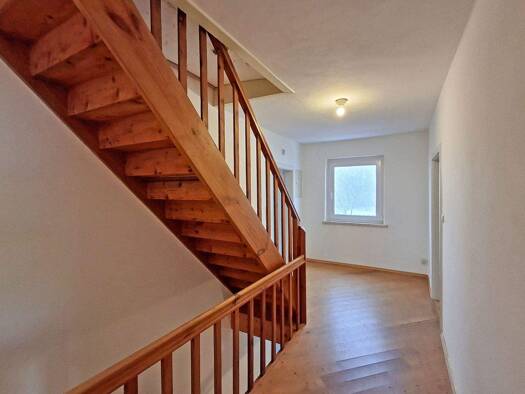 Einfamilienhaus zum Kauf 319.000 € 8 Zimmer 150 m² 877 m² Grundstück Thurndorf Kirchenthumbach 91281