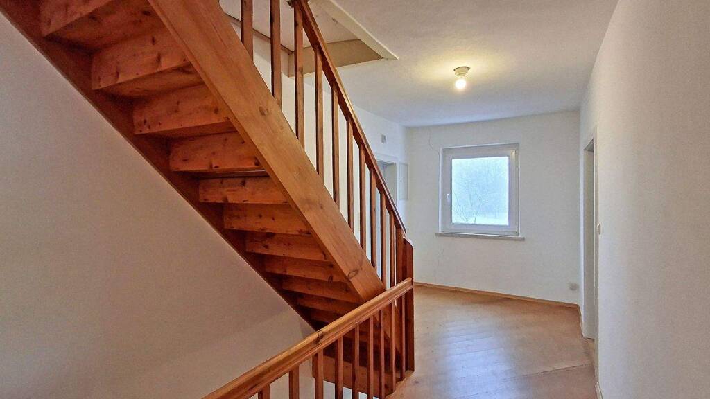 Einfamilienhaus zum Kauf 319.000 € 8 Zimmer 150 m² 877 m² Grundstück Thurndorf Kirchenthumbach 91281