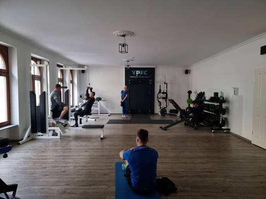 Büro zur Miete provisionsfrei 861 € 1 Zimmer 97,7 m² Bürofläche Bärenstraße 5 Wiesbaden 65183