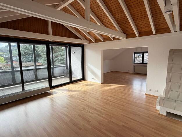 Wohnung zur Miete 1.500 € 3,5 Zimmer 120 m² Geschoss 3/4 frei ab 01.11.2026 Fischbach Kelkheim 65779