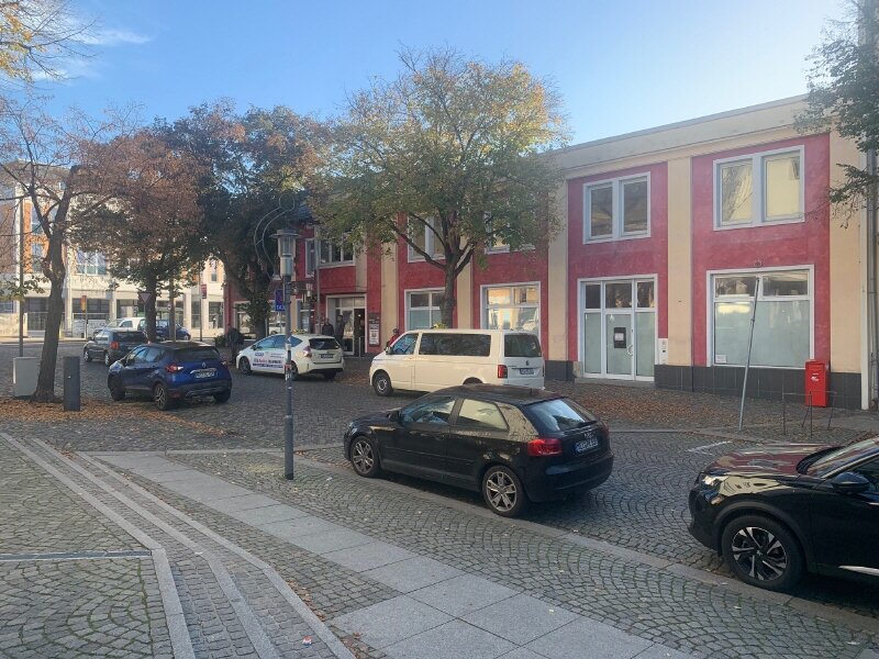 Laden zur Miete 400 m²<br/>Verkaufsfläche Radebeul 01445