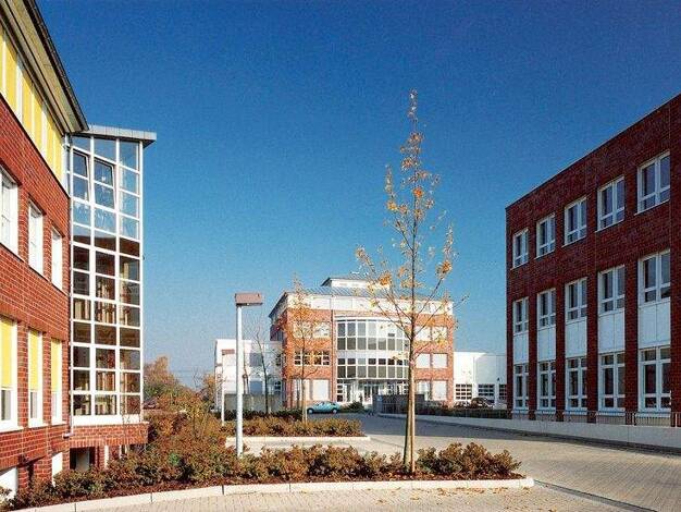 Bürofläche zur Miete 13 € 10.666 m² Bürofläche teilbar ab 114 m² Osterath Meerbusch-Osterath 40670