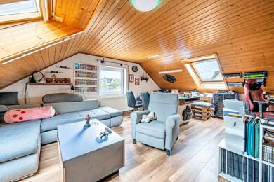 Mehrfamilienhaus zum Kauf 419.000 € 11 Zimmer 253 m² 727 m² Grundstück Bauerbach Bretten 75015