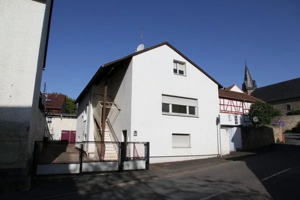 Einfamilienhaus zum Kauf 275.000 € 3 Zimmer 80 m²<br/>Wohnfläche 492 m²<br/>Grundstück ab sofort<br/>Verfügbarkeit Langenhain-Ziegenberg Ober-Mörlen 61239