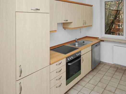 Wohnung zur Miete 1.099 € 2 Zimmer 63 m² Geschoss 3/4 frei ab sofort Suhrsweg 13 Barmbek-Nord Hamburg 22305