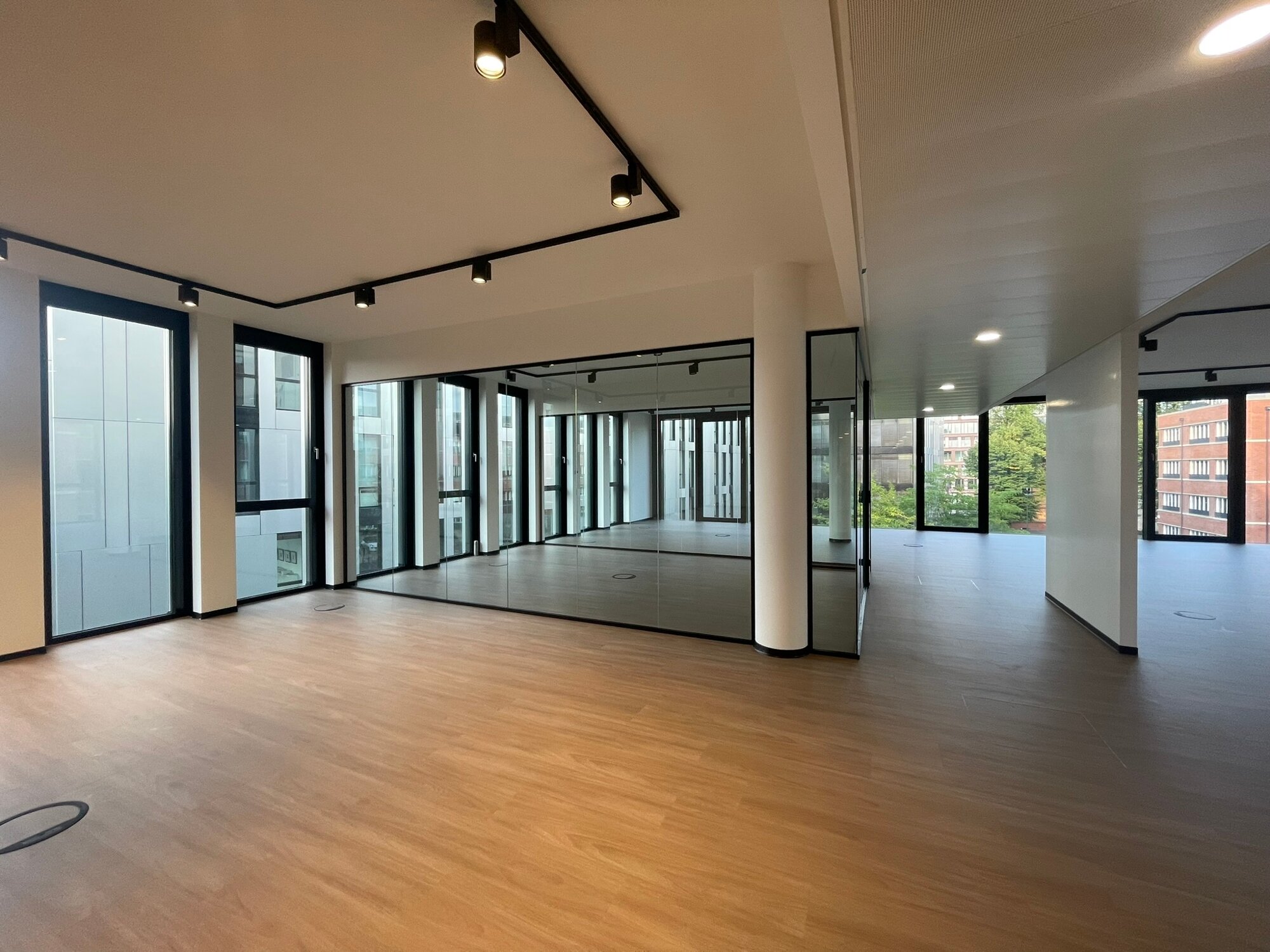 Bürofläche zur Miete provisionsfrei 19,50 € 957 m²<br/>Bürofläche ab 350 m²<br/>Teilbarkeit Derendorf Düsseldorf 40476