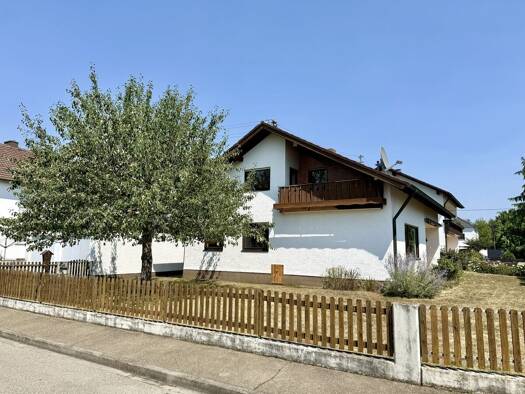 Einfamilienhaus zum Kauf 450.000 € 7 Zimmer 147,1 m² 635 m² Grundstück Vöhringen Vöhringen 89269