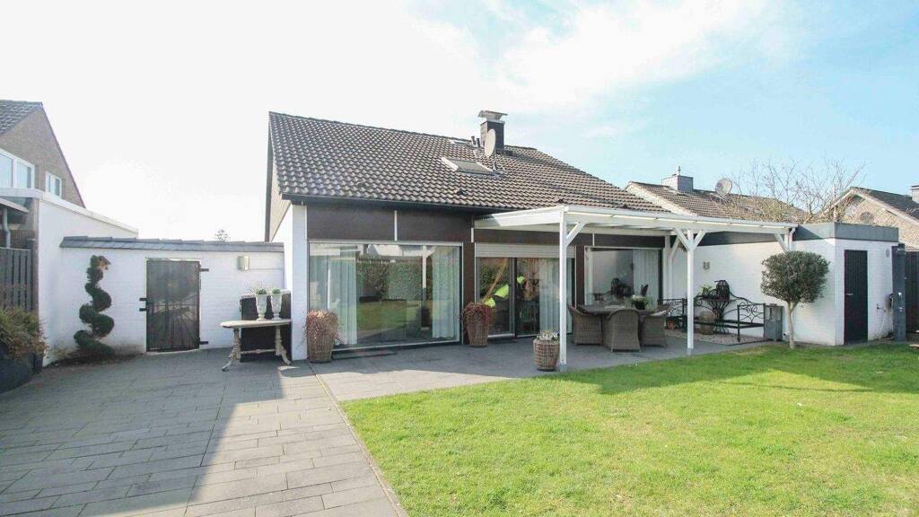 Sonstiges zum Kauf als Kapitalanlage geeignet 469.000 € 4 Zimmer 113 m² 495 m² Grundstück Scherpenberg Moers 47443