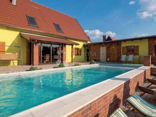 Haus zum Kauf 490.000 € 5 Zimmer 316 m² Kutina