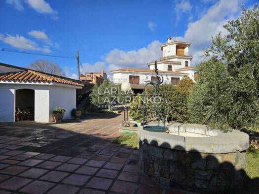 Chalet zum Kauf 1.280.000 € 9 Zimmer 1.138 m² 7.057 m² Grundstück Riudecanyes 43771