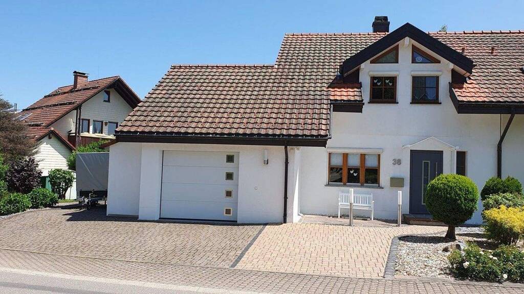 Doppelhaushälfte zum Kauf provisionsfrei 555.000 € 4 Zimmer 145 m² 531 m² Grundstück Kaisermatte 38 Görwihl 79733