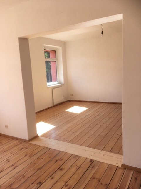 Wohnung zur Miete 590 € 5 Zimmer 116 m²<br/>Wohnfläche 1.<br/>Geschoss ab sofort<br/>Verfügbarkeit Siedlungsstrasse 27 Schneckenstein Muldenhammer 08262