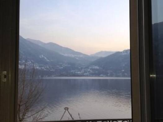 Villa zum Kauf 6 Zimmer 385 m² 2.300 m² Grundstück frei ab sofort Valsolda