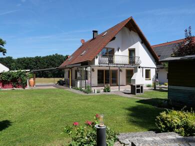 Einfamilienhaus zur Miete 2.300 € 8 Zimmer 241 m² 790 m² Grundstück frei ab sofort Klebheim Heßdorf 91093