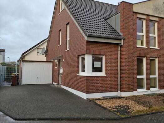 Doppelhaushälfte zur Miete 1.400 € 4 Zimmer 120 m² 250 m² Grundstück frei ab 01.01.2026 Lechenich Erftstadt 50374