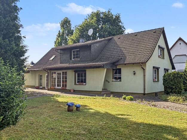 Einfamilienhaus zum Kauf 238.000 € 5 Zimmer 165 m² 1.000 m² Grundstück Obhausen Obhausen 06268