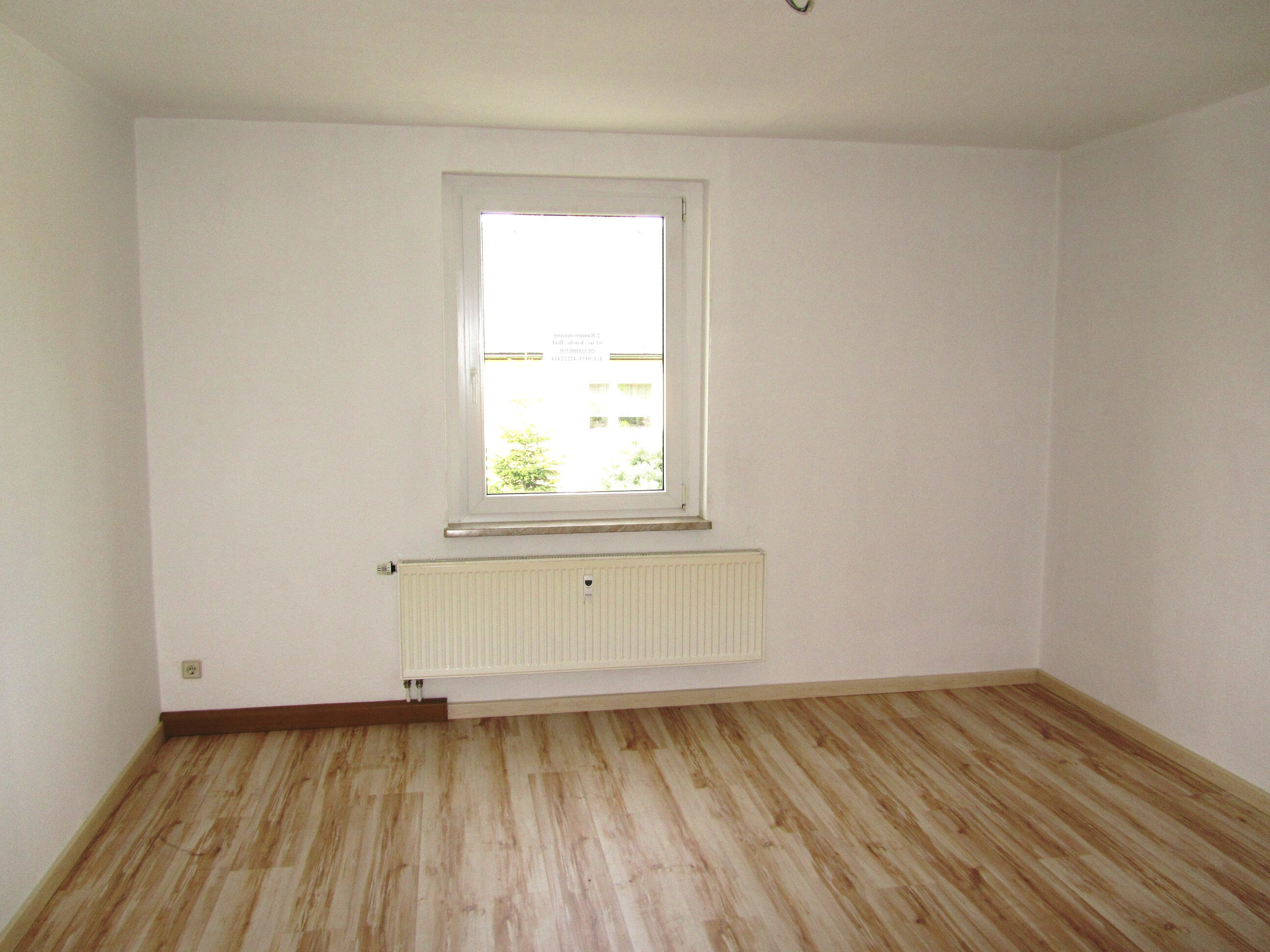 Wohnung zur Miete 370 € 2 Zimmer 61 m²<br/>Wohnfläche 1.<br/>Geschoss ab sofort<br/>Verfügbarkeit Juri-Gagarin-Straße 51 Stenn Lichtentanne 08115