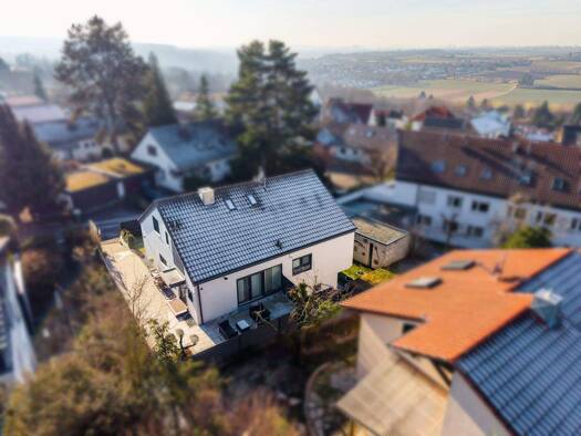 Einfamilienhaus zum Kauf 998.500 € 6,5 Zimmer 202 m² 452 m² Grundstück Hochberg Remseck am Neckar 71686