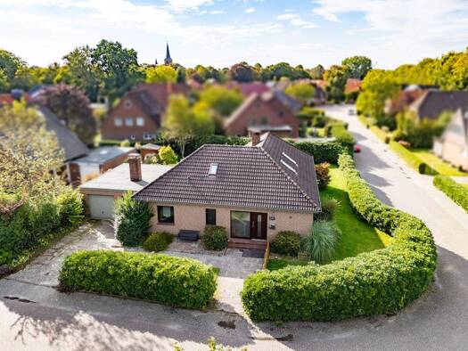 Bungalow zum Kauf 289.000 € 7 Zimmer 155 m² 788 m² Grundstück Esens 26427