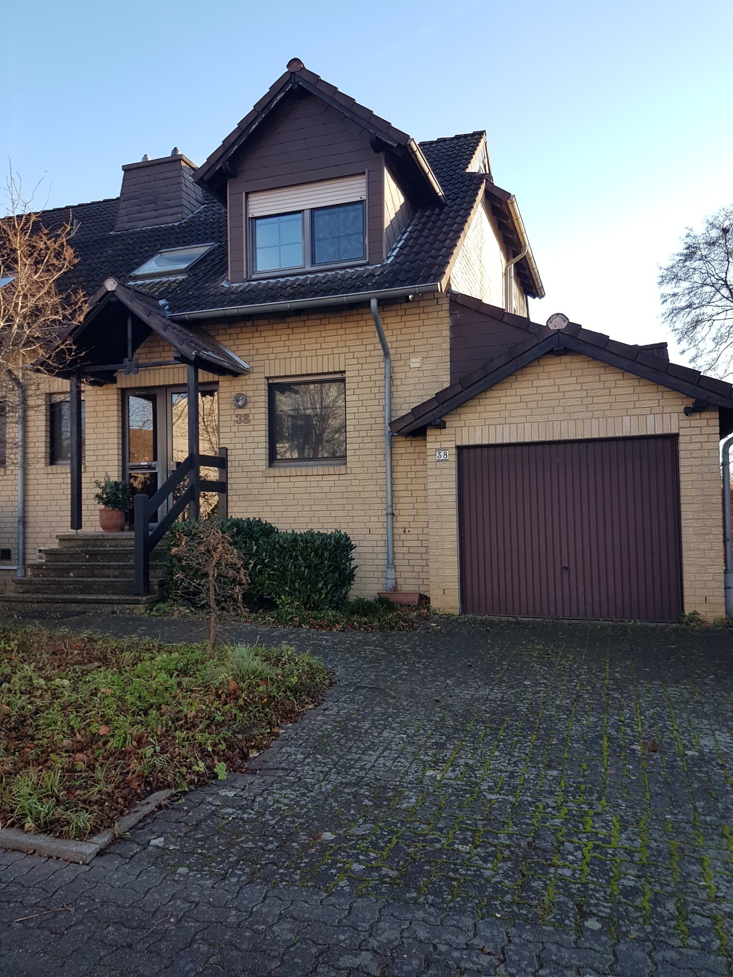 Haus zum Kauf provisionsfrei 330.000 € 5 Zimmer 120 m²<br/>Wohnfläche 338 m²<br/>Grundstück ab sofort<br/>Verfügbarkeit Einsteinstr. 38 Lipperode Lippstadt 59558