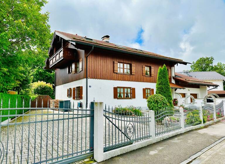 Wohnung zur Miete 1.150 € 3,5 Zimmer 92 m²<br/>Wohnfläche 1.<br/>Geschoss ab sofort<br/>Verfügbarkeit Hinrichssegen Bruckmühl 83052