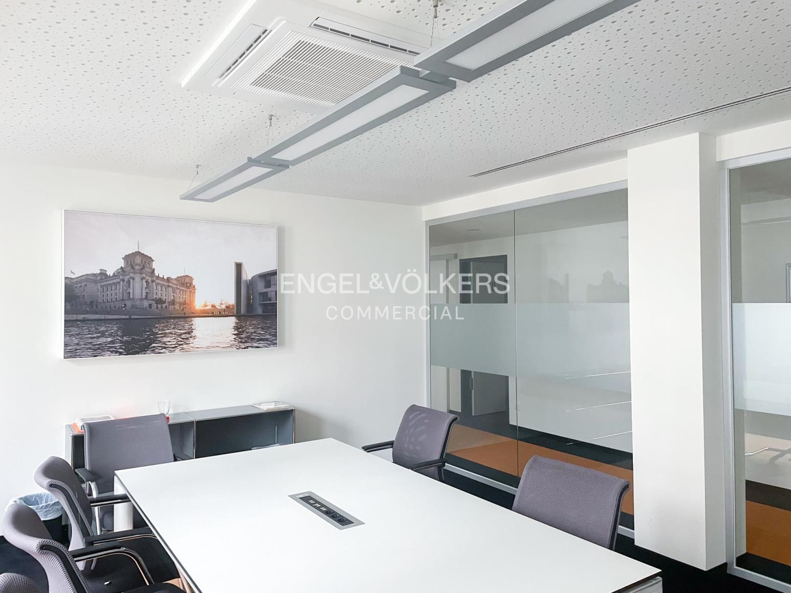 Büro-/Praxisfläche zur Miete 18 € 335 m²<br/>Bürofläche ab 335 m²<br/>Teilbarkeit Adlershof Berlin 12489