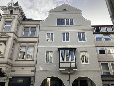 Wohnung zur Miete 890 € 2 Zimmer 94 m² frei ab 01.10.2025 Detmold 32756