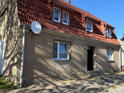 Einfamilienhaus zum Kauf 85.000 € 5 Zimmer 166 m² 877 m² Grundstück frei ab sofort Am langen Saal 29 Martensdorf Niepars 18442
