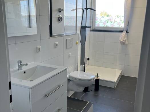 Maisonette zur Miete 970 € 3 Zimmer 71 m² Geschoss 3/3 frei ab sofort Davenstedt Hannover 30455