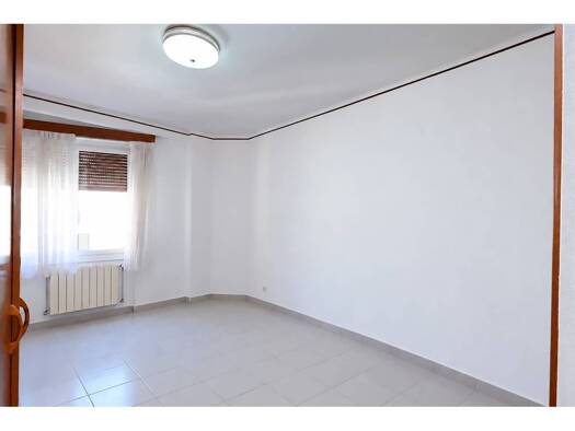 Wohnung zum Kauf 298.000 € 3 Zimmer 83 m² l'Hospitalet de Llobregat 08902