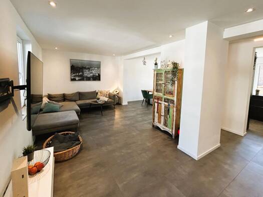 Mehrfamilienhaus zum Kauf 590.000 € 6 Zimmer 141 m² 212 m² Grundstück frei ab sofort Lank-Latum Meerbusch 40668