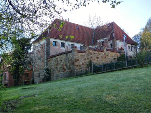 Haus zum Kauf 169.000 € 300 m² 947 m² Grundstück Bad Wildungen 34537