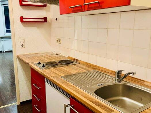 Studio zur Miete 430 € 1 Zimmer 33,3 m² 3. Geschoss frei ab sofort Schweiggerstraße 2 Glockenhof Nürnberg 90478