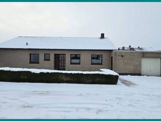 Bungalow zum Kauf 225.000 € 5 Zimmer 111 m² 700 m² Grundstück Schwaförden 27252