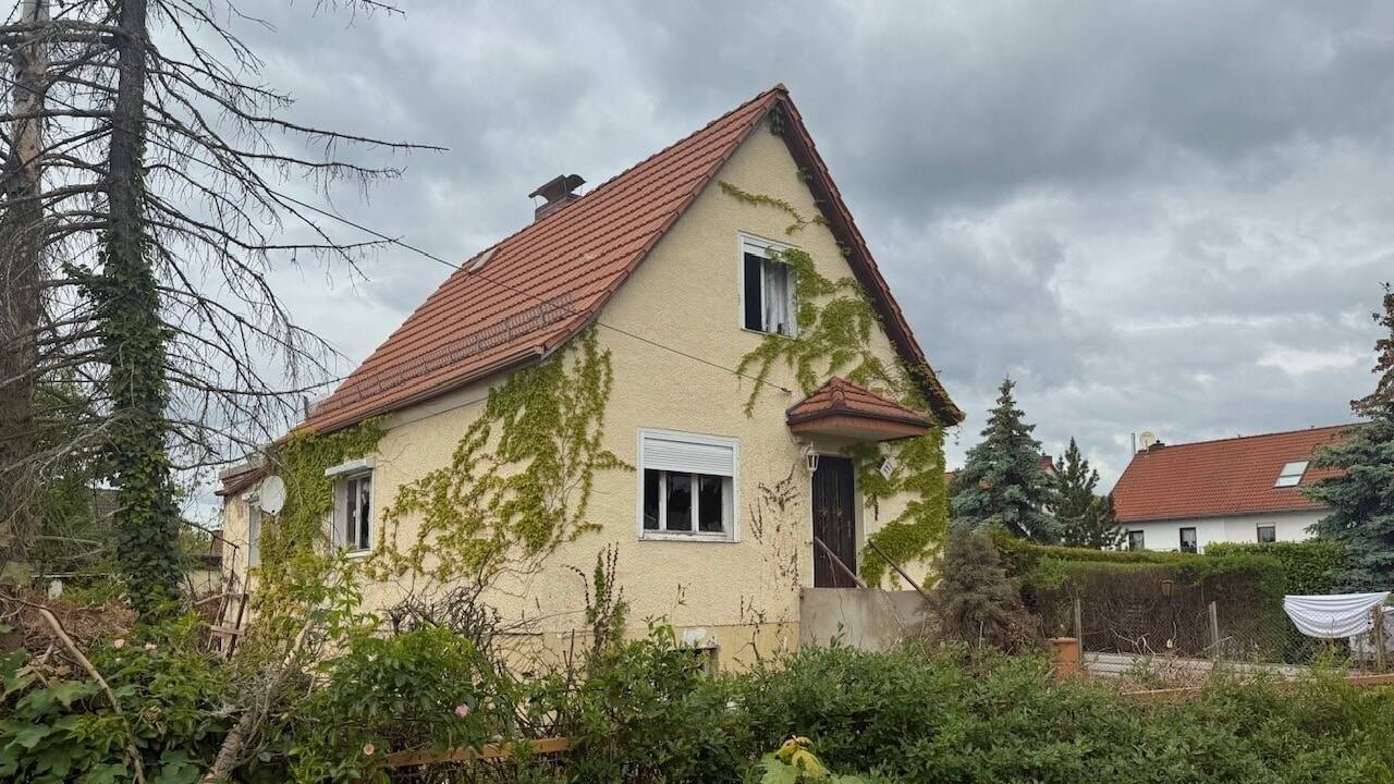 Grüne Lage - Großes Grundstück + Haus