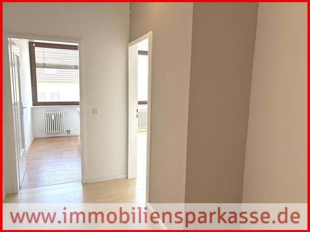 Wohnung zum Kauf 159.000 € 2,5 Zimmer 64,3 m² 3 Geschosse frei ab sofort Niefern Niefern-Öschelbronn 75223