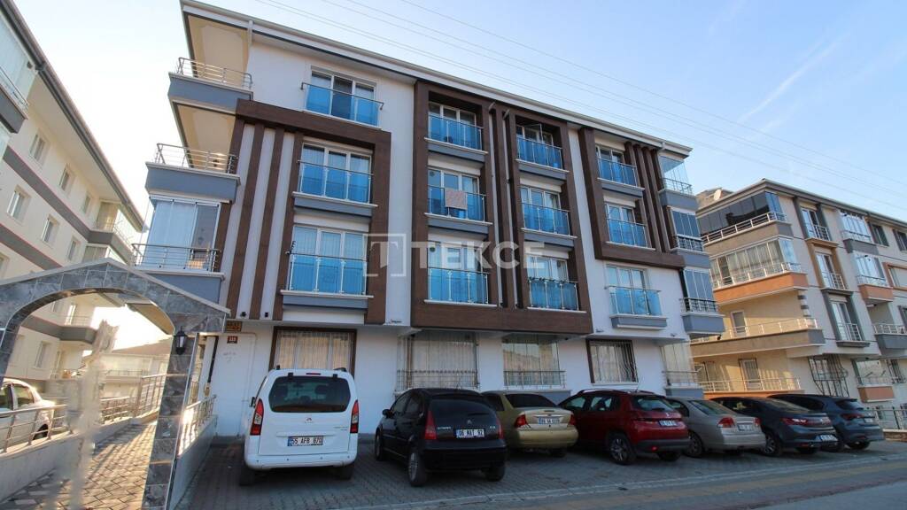 Wohnung zum Kauf 106.000 € 5 Zimmer 182 m² EG Ankara 06165