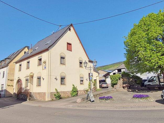 Einfamilienhaus zum Kauf 175.000 € 6 Zimmer 160 m² 229 m² Grundstück Kröv 54536