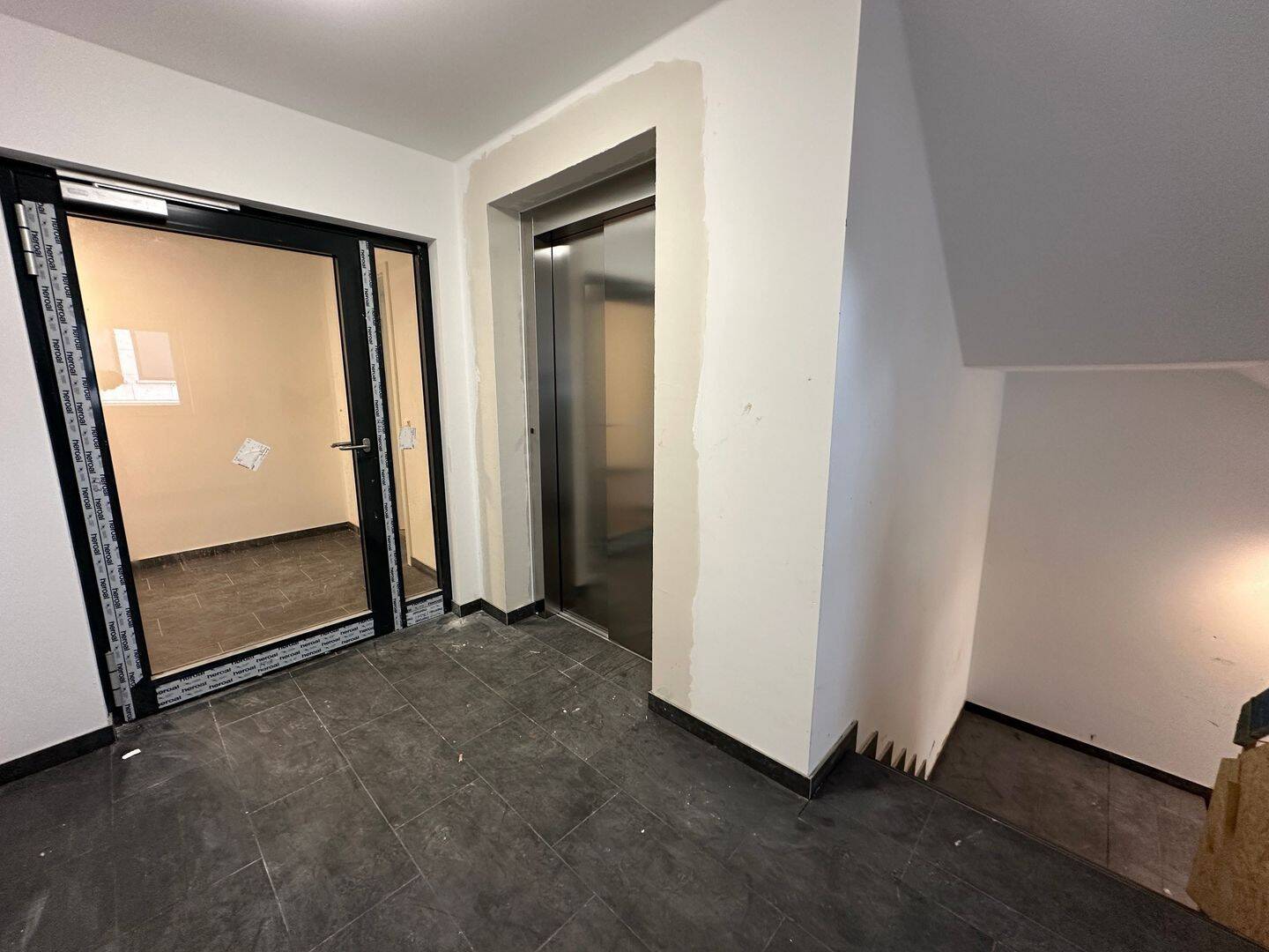 Property thumbnail 6