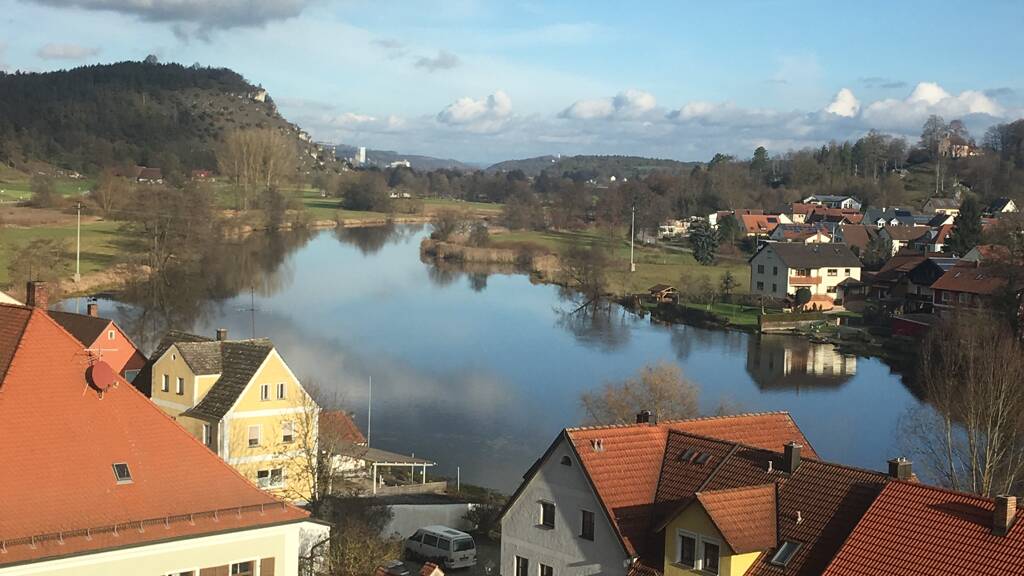 Mehrfamilienhaus zum Kauf provisionsfrei 330.000 € 8 Zimmer 161 m² 210 m² Grundstück Kallmünz 93183