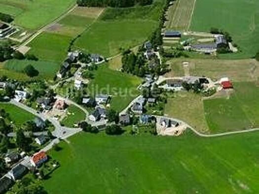 Mehrfamilienhaus zum Kauf 205.000 € 13 Zimmer 390 m² 902 m² Grundstück frei ab sofort Uschertsgrün Schauenstein 95197