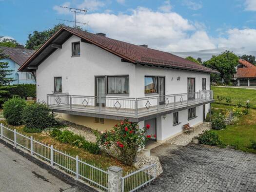 Einfamilienhaus zum Kauf 395.000 € 6 Zimmer 160,5 m² 667 m² Grundstück frei ab sofort Simbach Simbach 94436