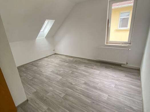 Wohnung zur Miete 600 € 4 Zimmer 86 m² 2. Geschoss frei ab sofort Darwinstr. 8 Altenburg 04600