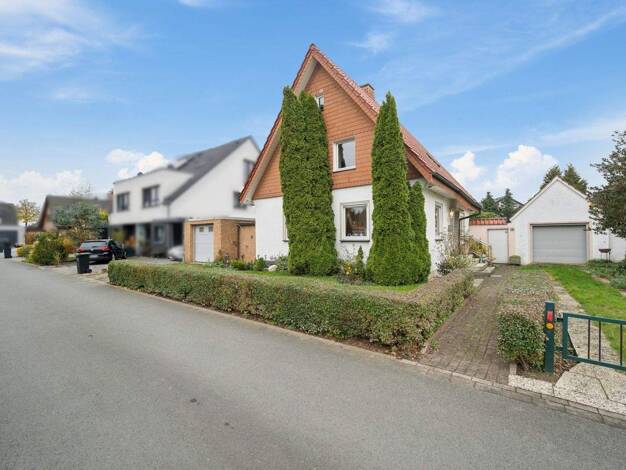 Einfamilienhaus zum Kauf 349.000 € 5,5 Zimmer 120 m² 883 m² Grundstück Rietberg 33397