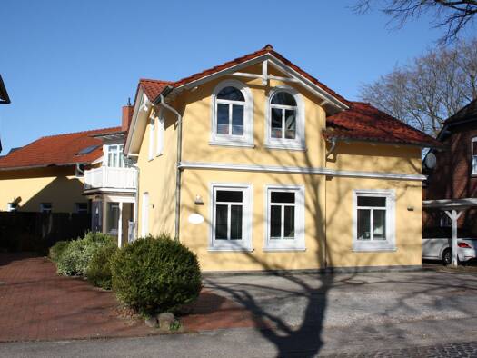 Stadthaus zum Kauf provisionsfrei 795.000 € 11,5 Zimmer 280,8 m² 602 m² Grundstück Bad Bramstedt 24576